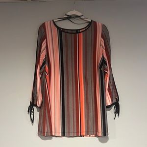 Roz & Ali Slit Sleeve Printed Knit Top